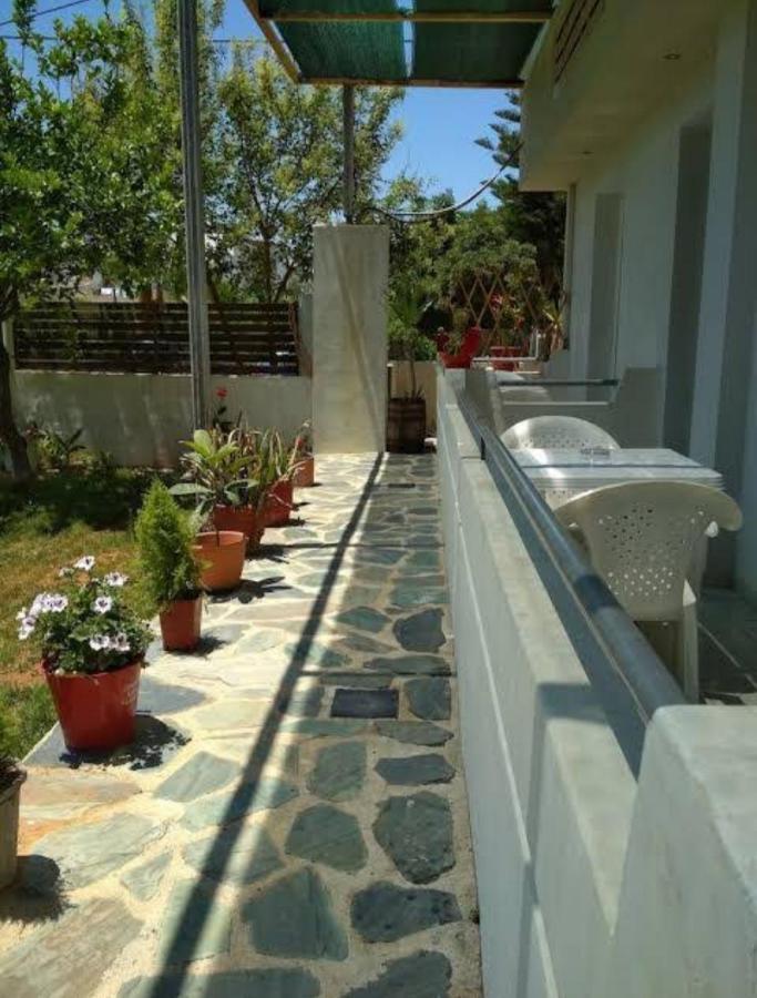 D. Beloni Studios Chania  Luaran gambar